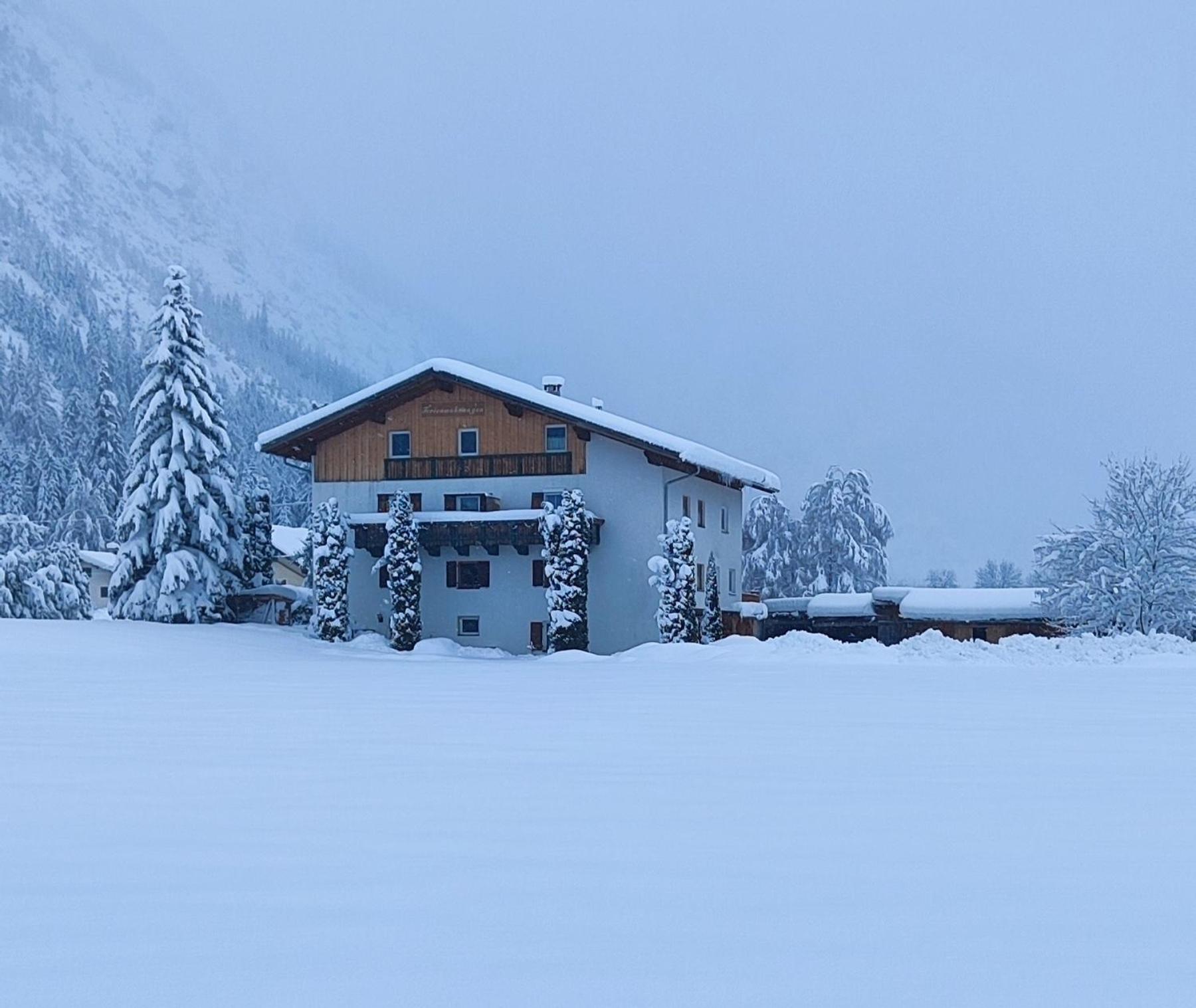 Ferienhaus Lechtaler Alpen Bach  Eksteriør billede