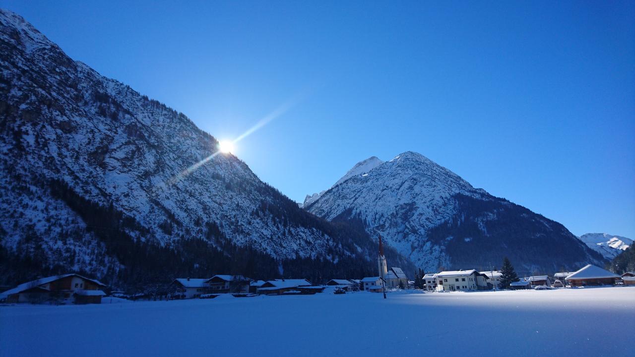 Ferienhaus Lechtaler Alpen Bach  Eksteriør billede